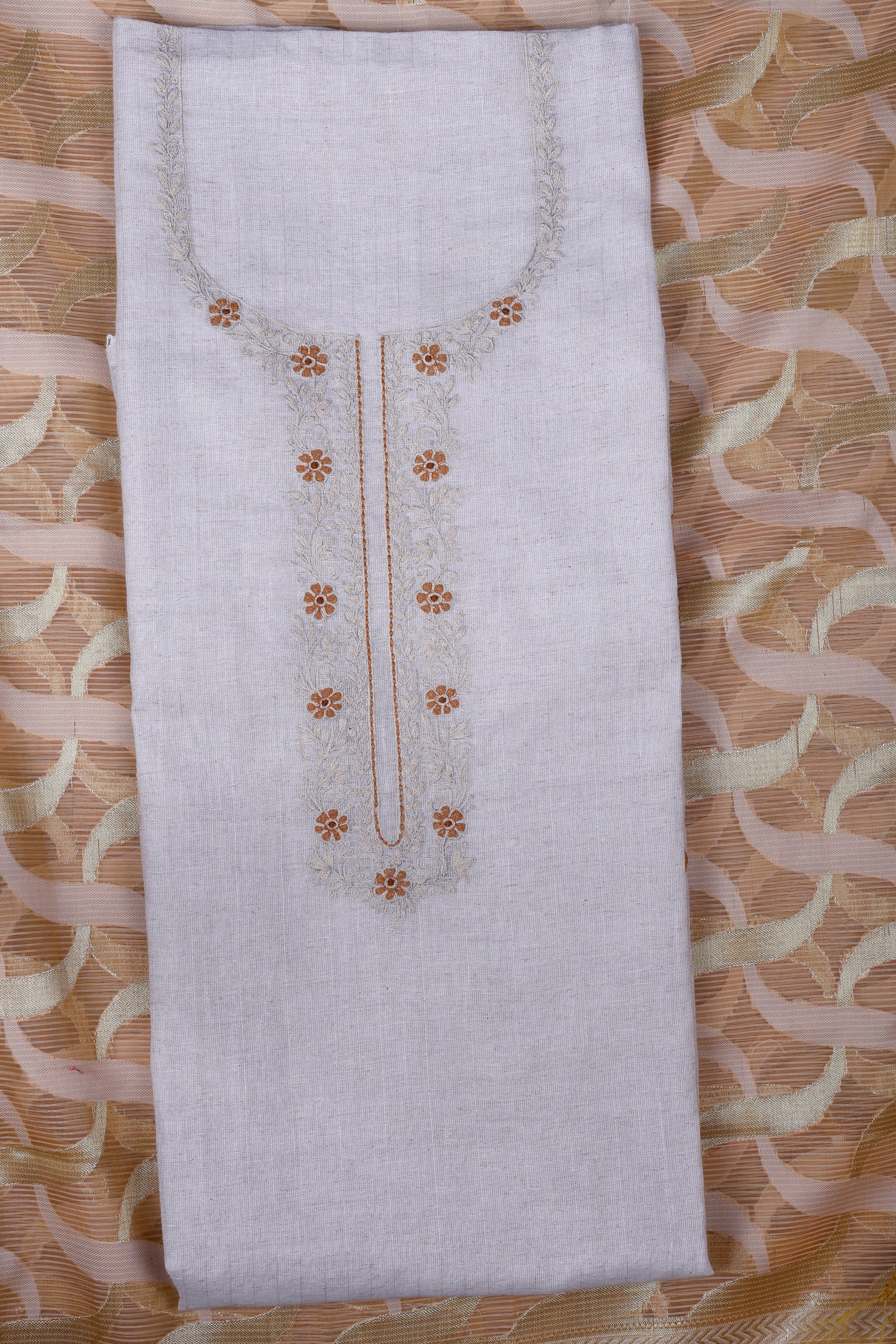 Elegant Ivory Jamdani Suit Set with Appliqué & Thread Work