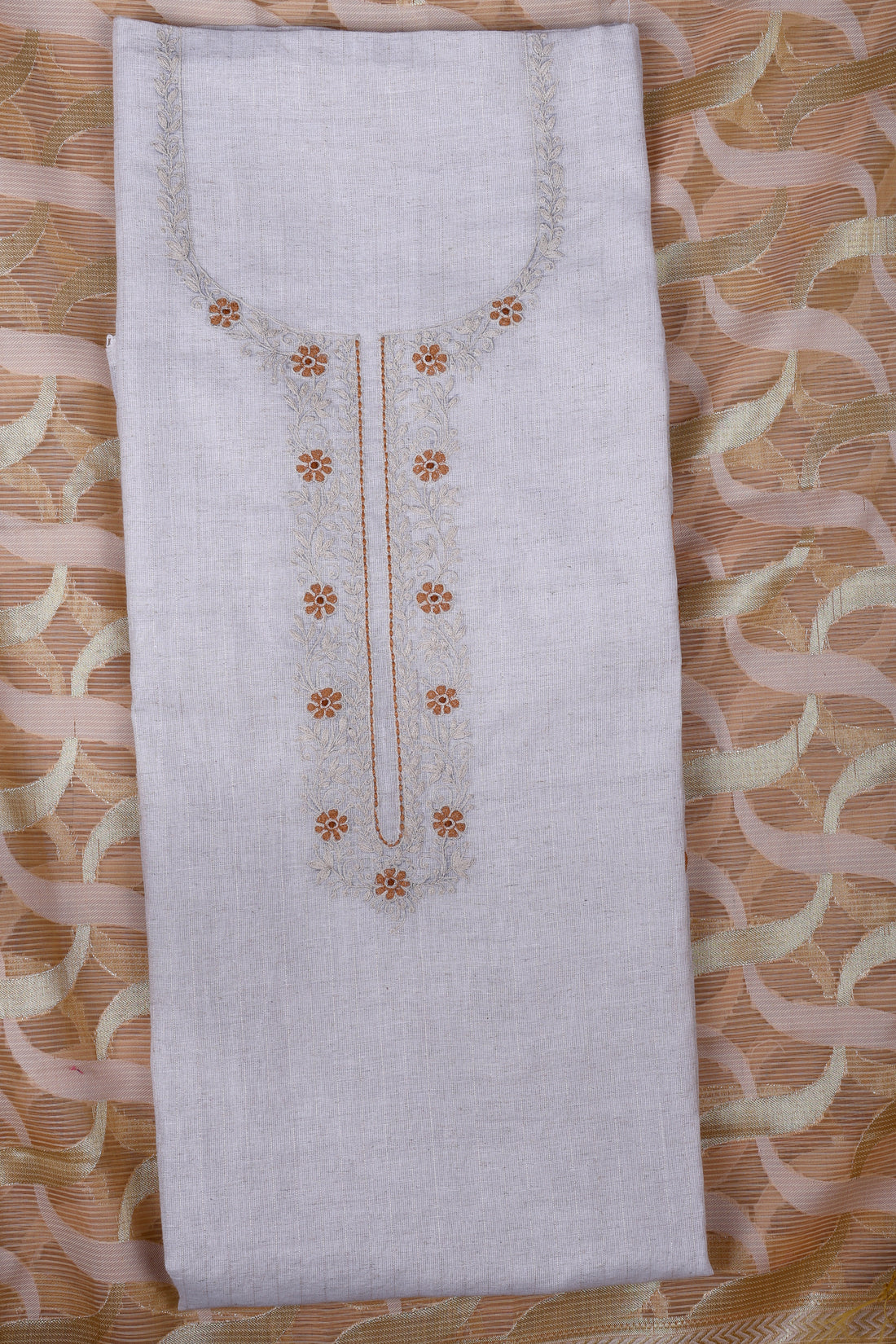 Elegant Ivory Jamdani Suit Set with Appliqué & Thread Work