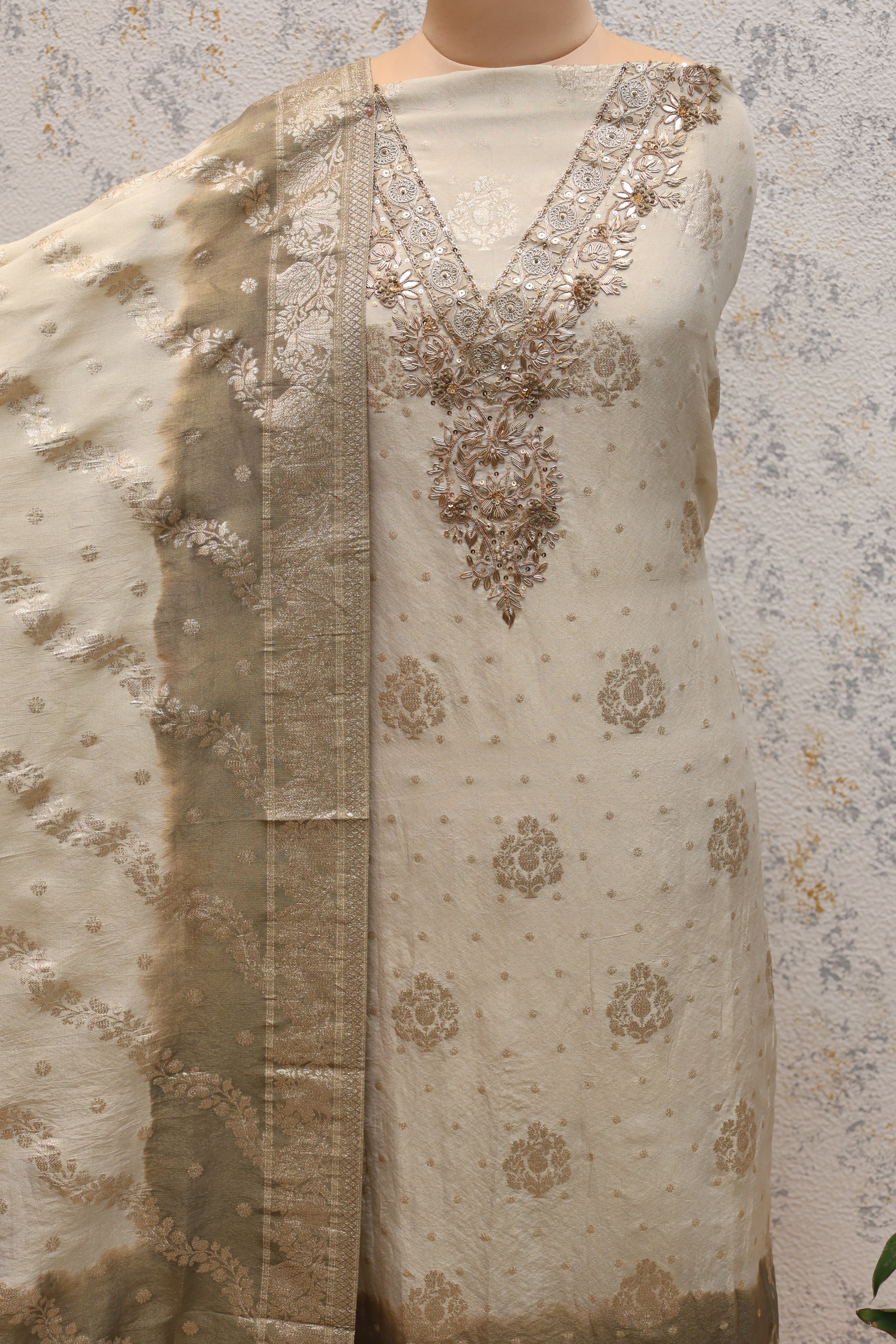 Ivory Banarasi Tissue Suit Set with Zardozi Work