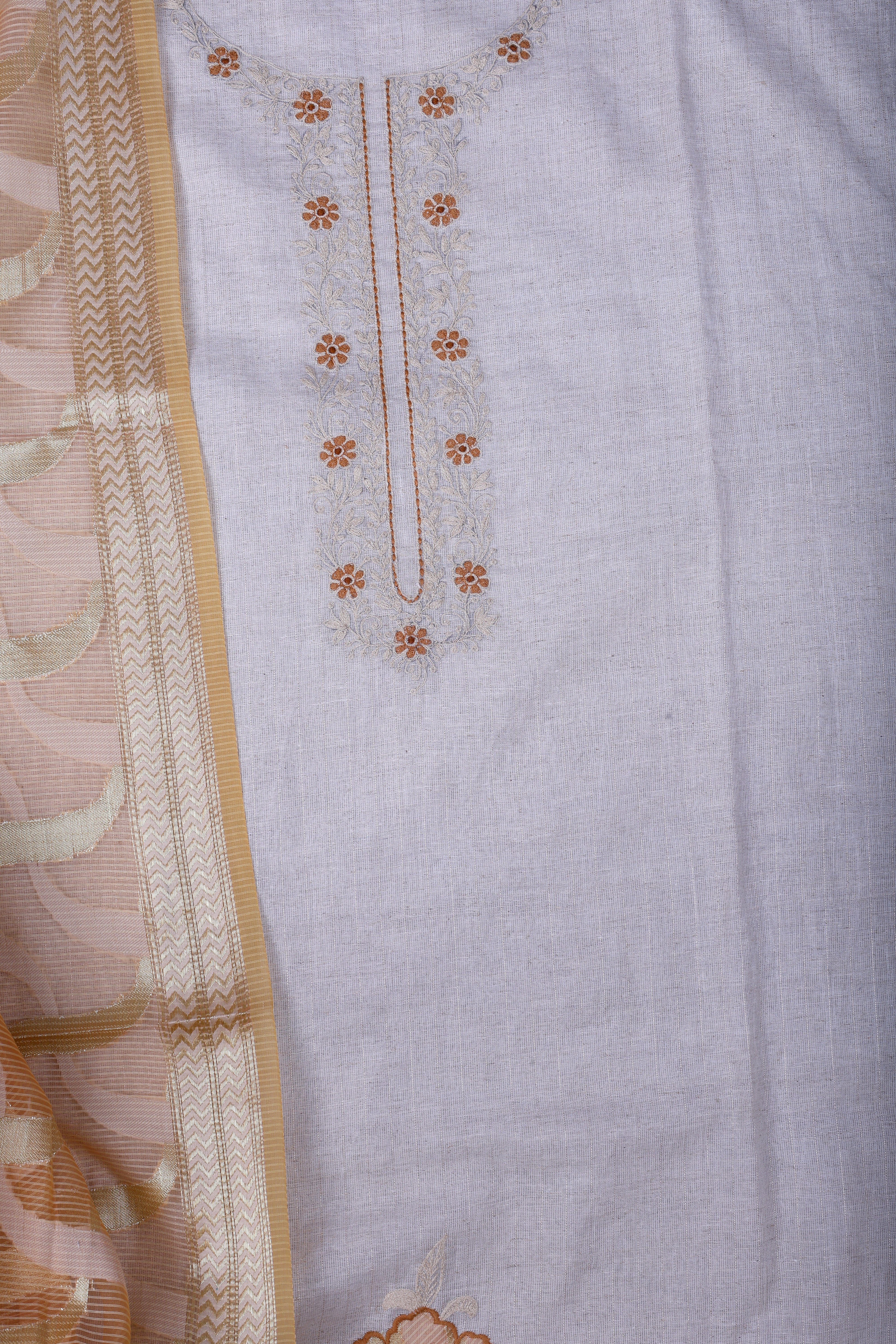 Elegant Ivory Jamdani Suit Set with Appliqué & Thread Work