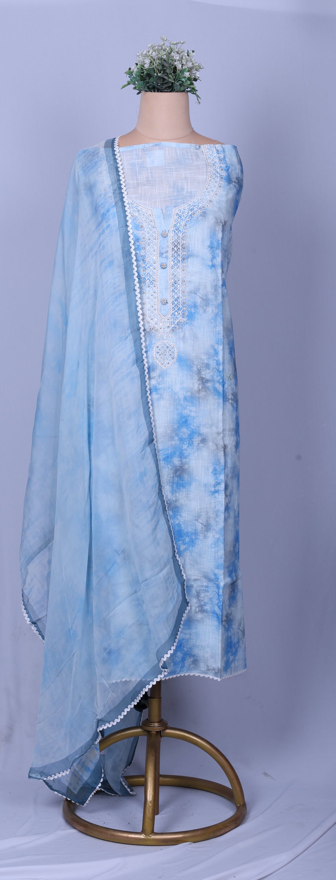 Sky Blue Linen Suit Set with Thread Embroidery & Organza Dupatta