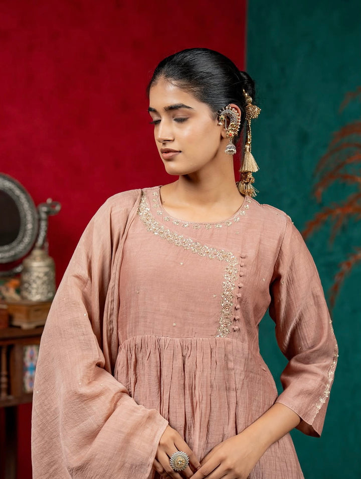 Dusty Rose Mul Chanderi Suit Set with Delicate Embroidered Detailing