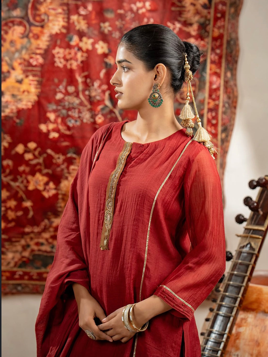 Deep Maroon Mul Chanderi Suit Set with Minimal Gold Detailing