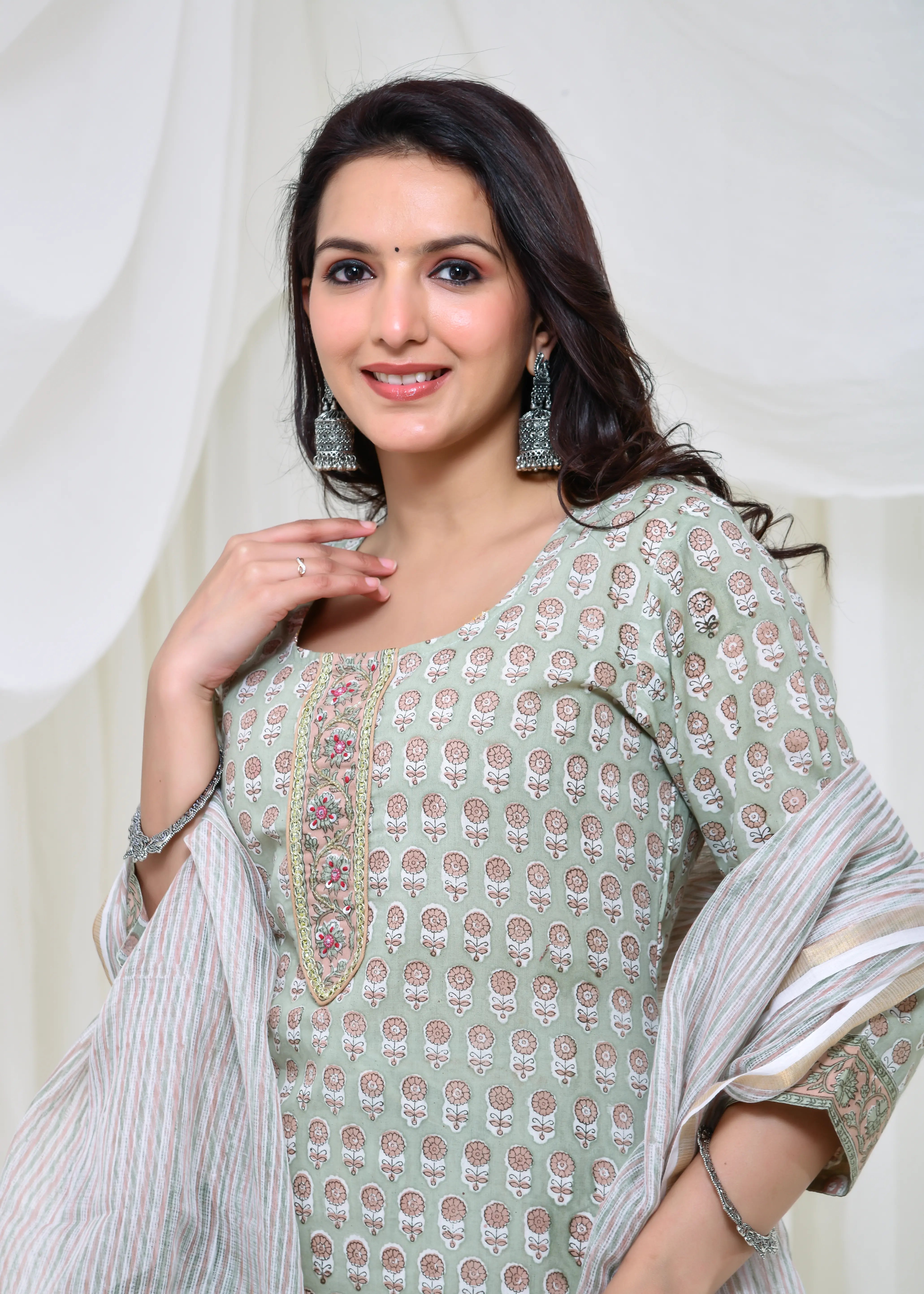Pastel Green Cotton Suit Set with Kota Doria Dupatta – Handworked Neck