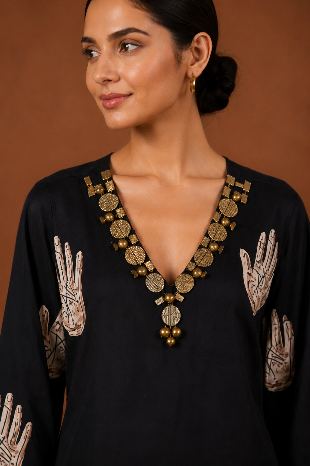 Black Muslin Coord Set with Hand Motif Print & Metal Neck Embellishment