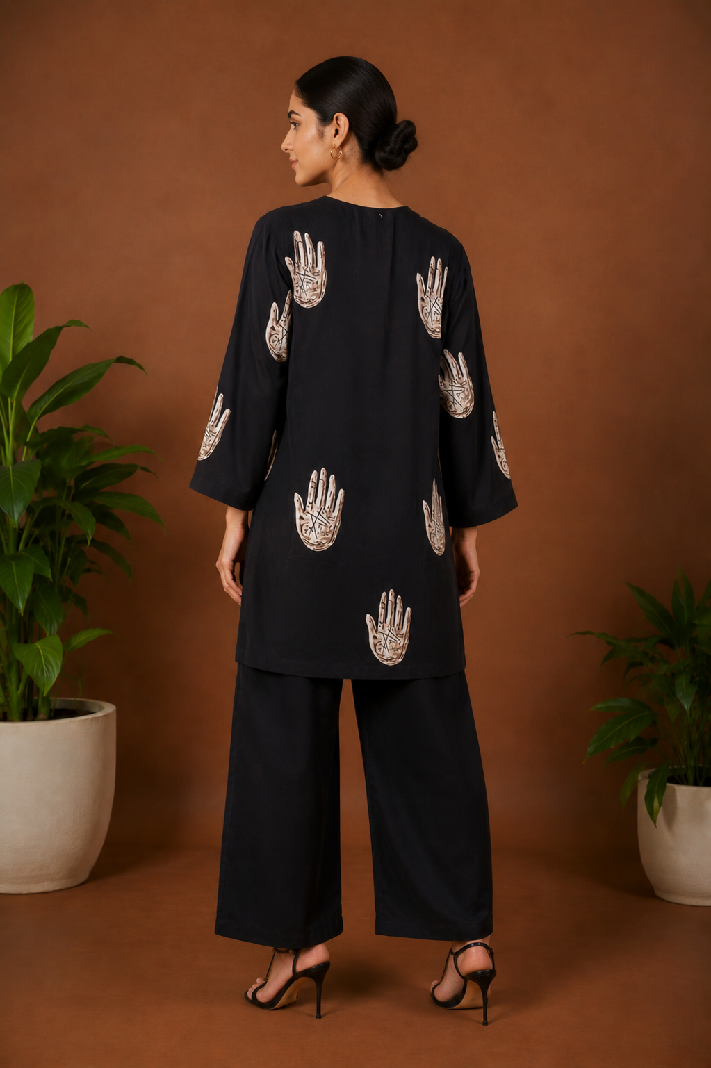 Black Muslin Coord Set with Hand Motif Print & Metal Neck Embellishment
